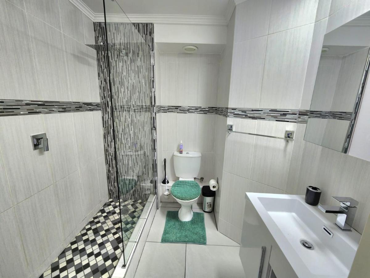 Aparthotel 519 On Breeze à Strand Extérieur photo